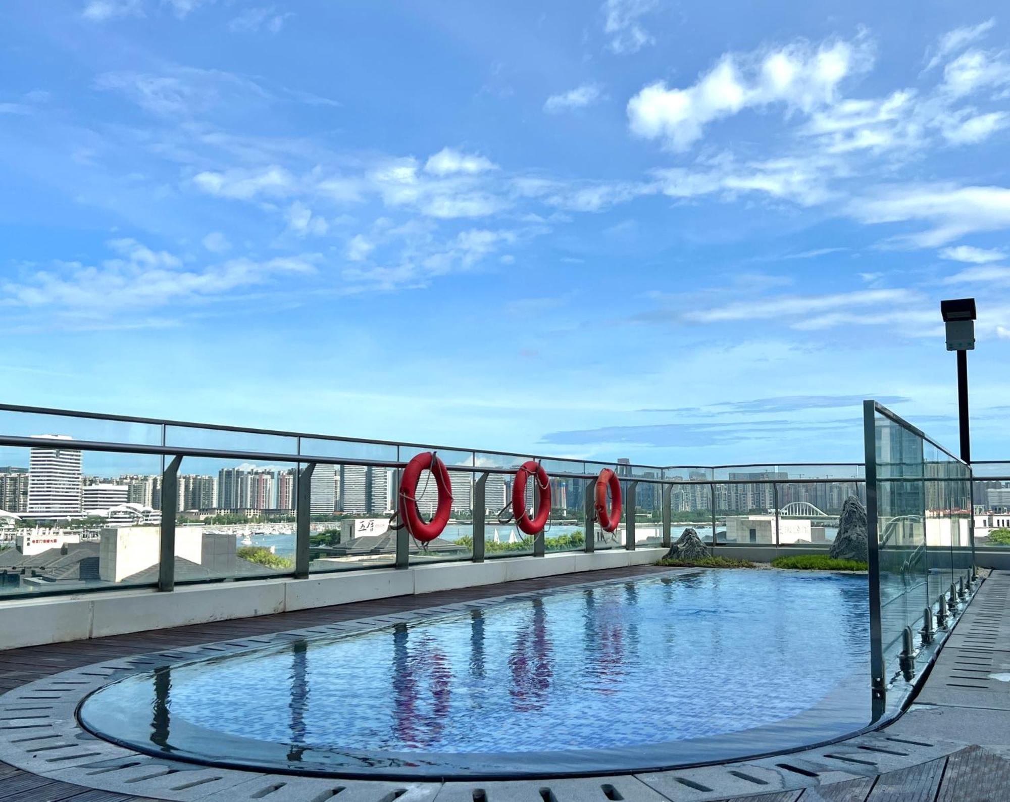 Отель Wyndham Grand Plaza Royale Yuzhou Xiamen Wuyuan Bay Экстерьер фото