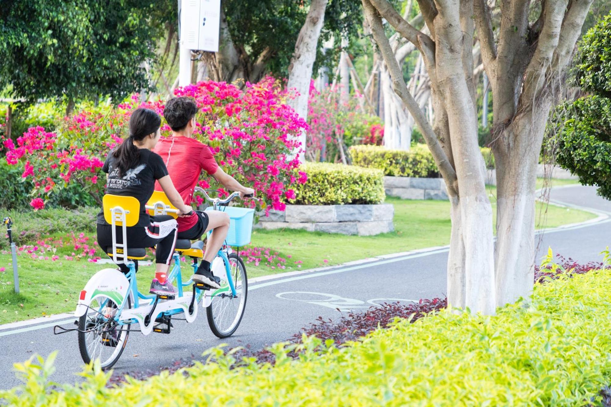 Отель Wyndham Grand Plaza Royale Yuzhou Xiamen Wuyuan Bay Экстерьер фото