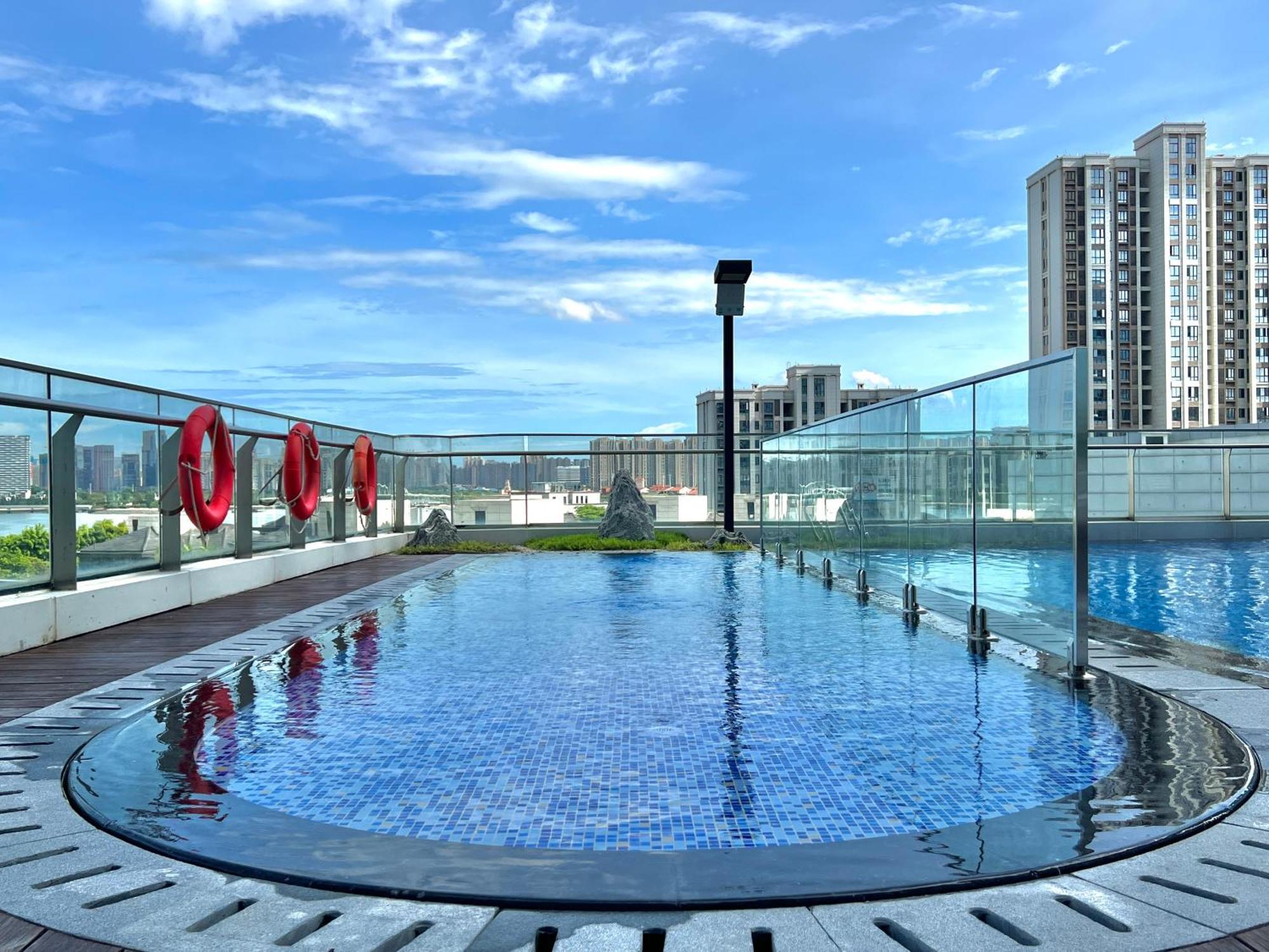Отель Wyndham Grand Plaza Royale Yuzhou Xiamen Wuyuan Bay Экстерьер фото