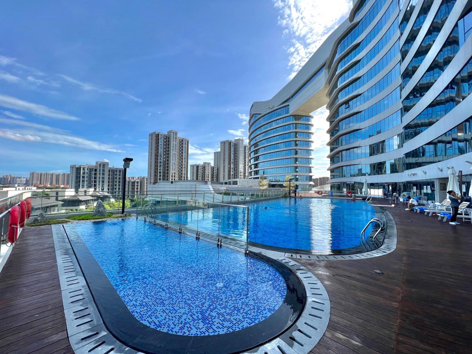 Отель Wyndham Grand Plaza Royale Yuzhou Xiamen Wuyuan Bay Экстерьер фото
