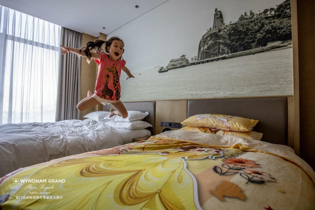 Отель Wyndham Grand Plaza Royale Yuzhou Xiamen Wuyuan Bay Экстерьер фото