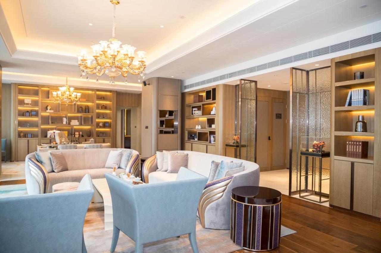 Отель Wyndham Grand Plaza Royale Yuzhou Xiamen Wuyuan Bay Экстерьер фото