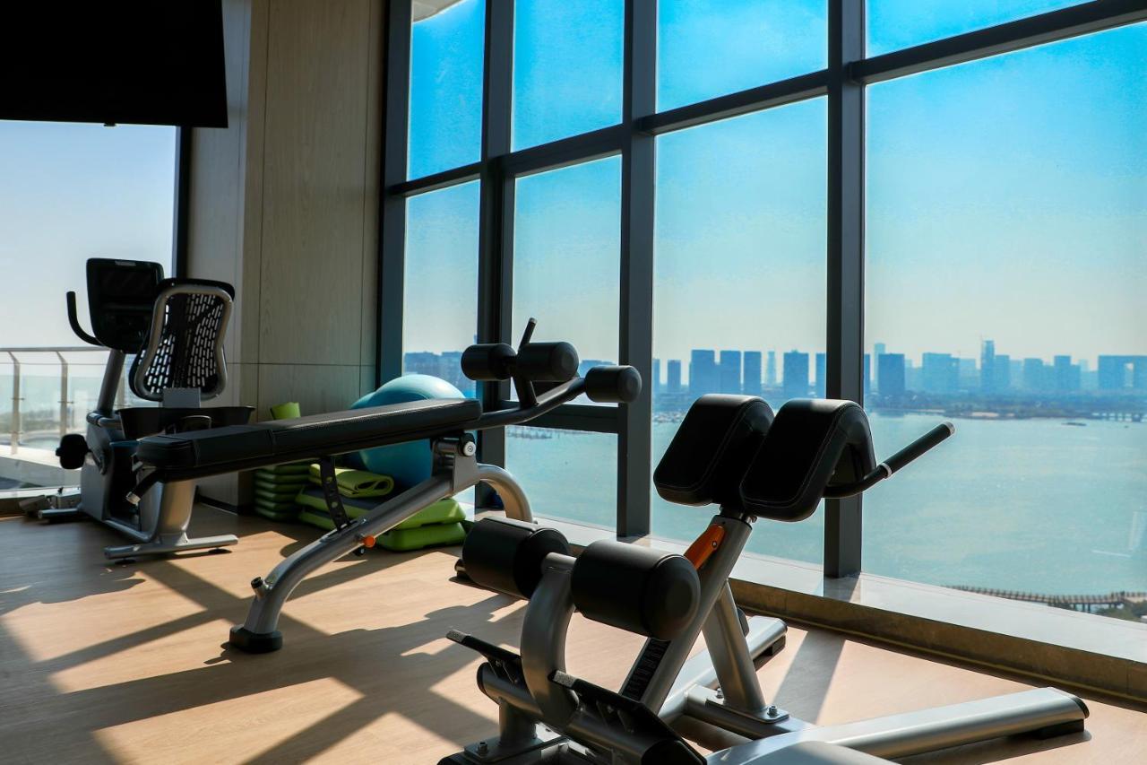 Отель Wyndham Grand Plaza Royale Yuzhou Xiamen Wuyuan Bay Экстерьер фото